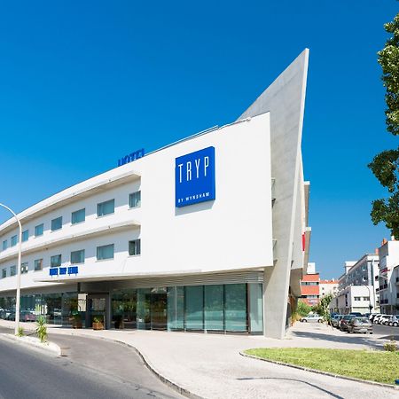 Tryp By Wyndham Leiria Hotel Екстериор снимка