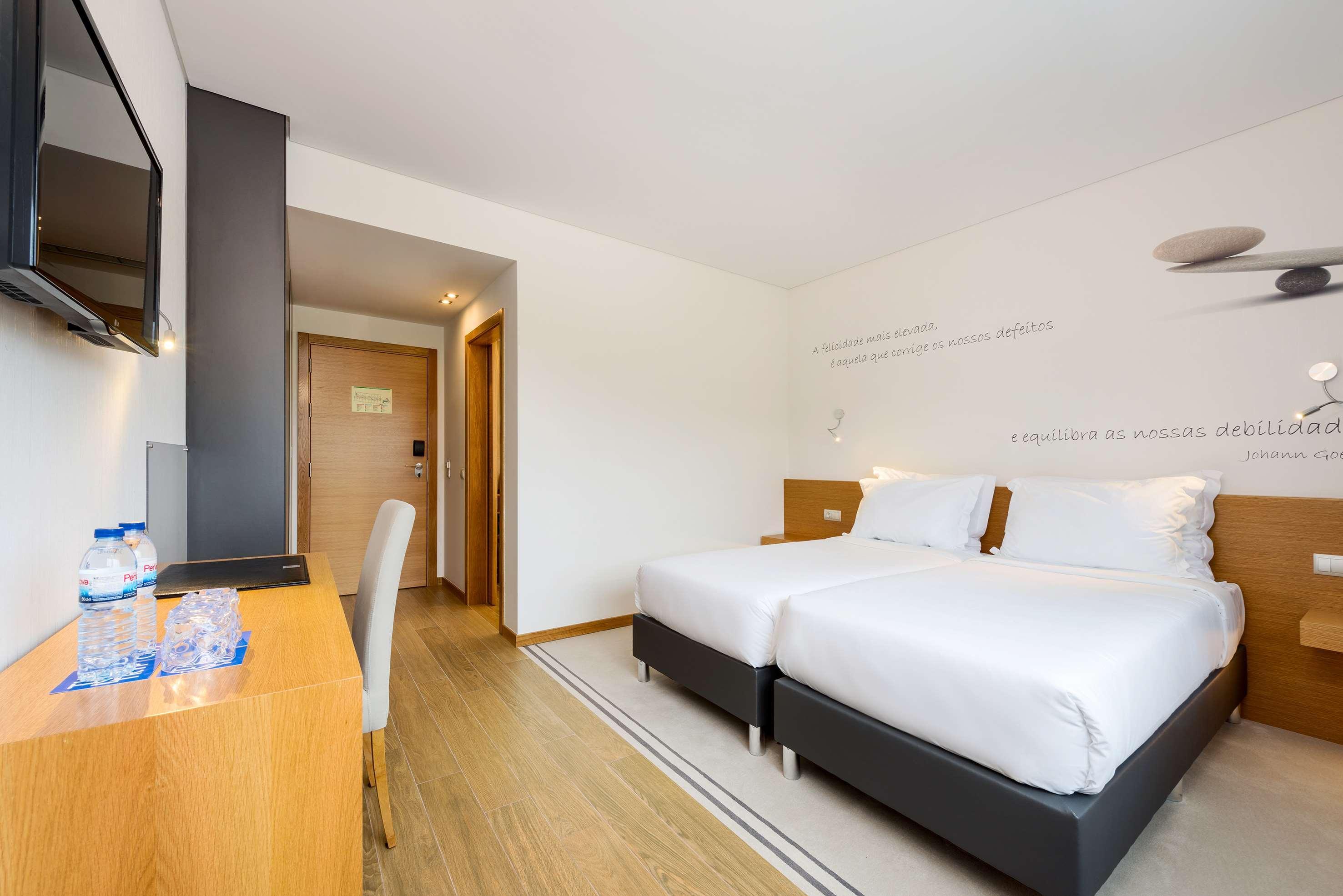 Tryp By Wyndham Leiria Hotel Екстериор снимка