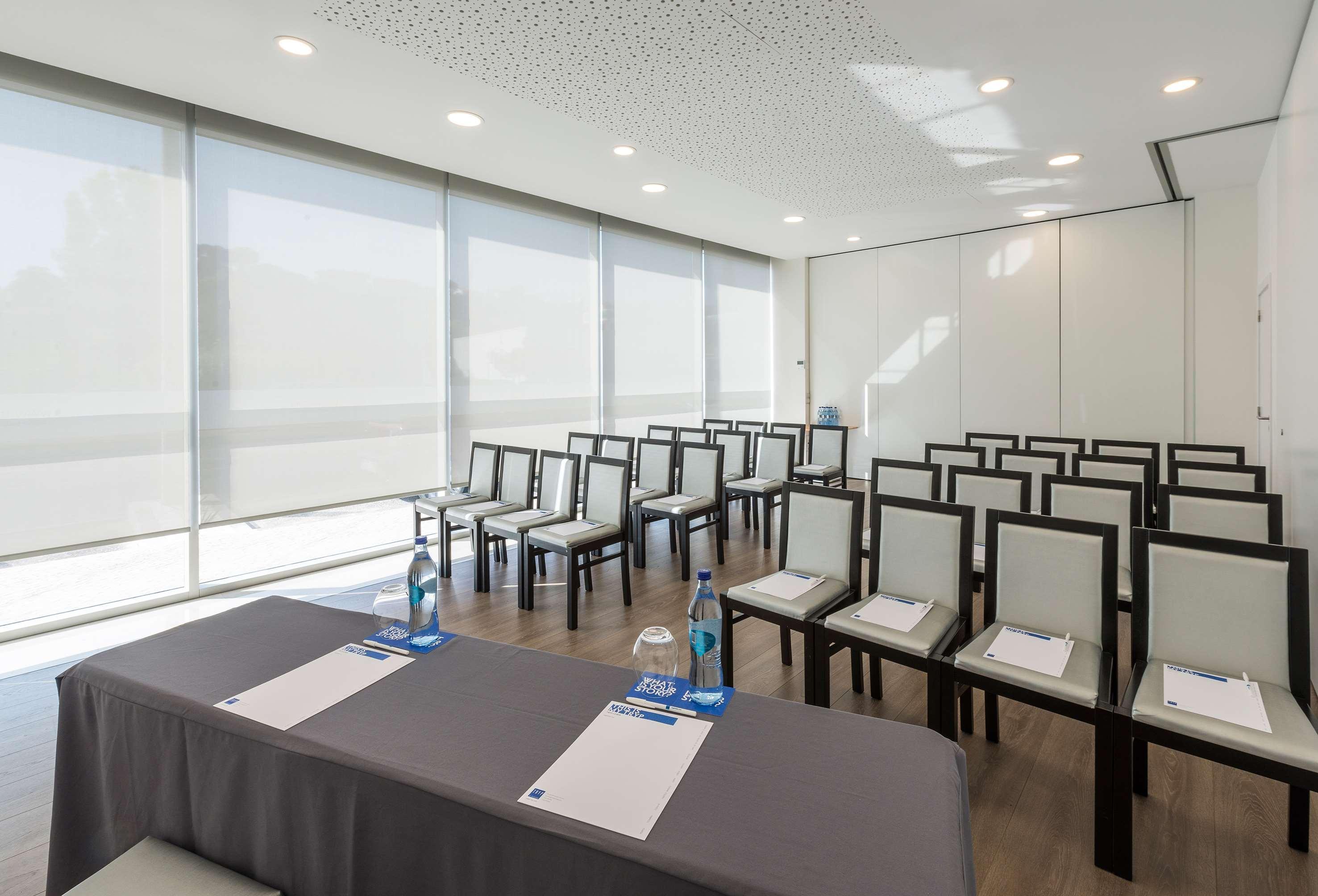 Tryp By Wyndham Leiria Hotel Екстериор снимка
