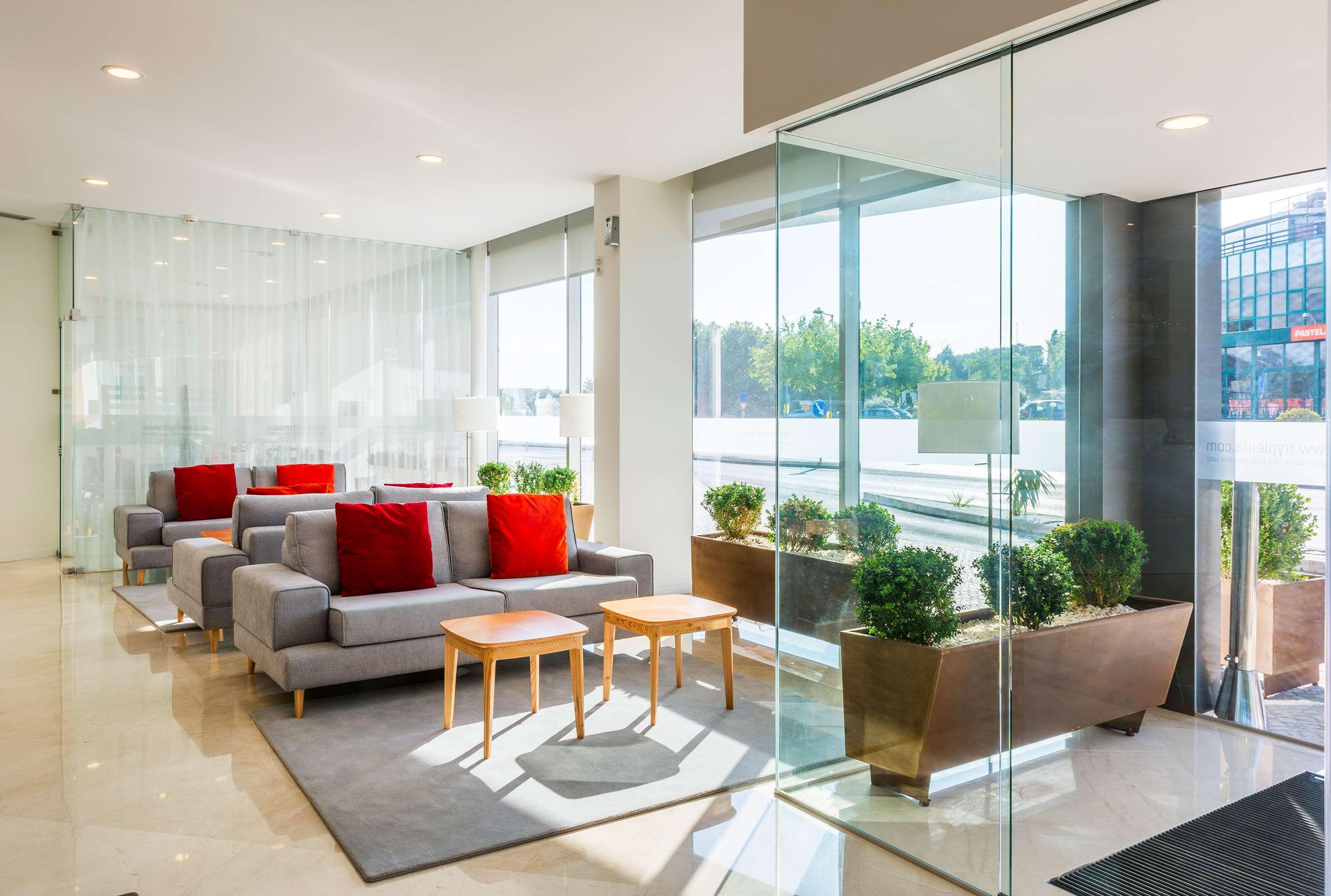 Tryp By Wyndham Leiria Hotel Екстериор снимка
