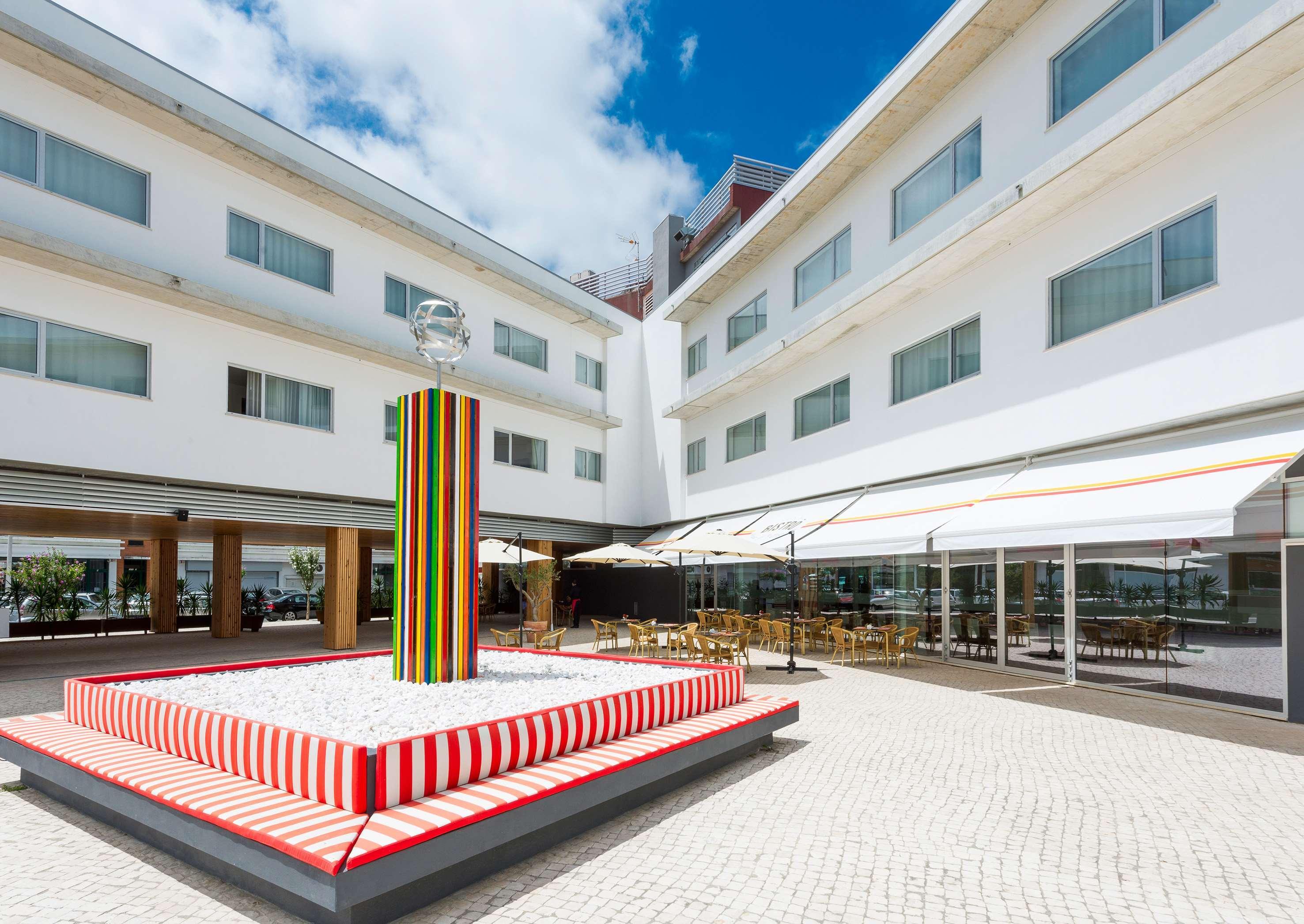 Tryp By Wyndham Leiria Hotel Екстериор снимка