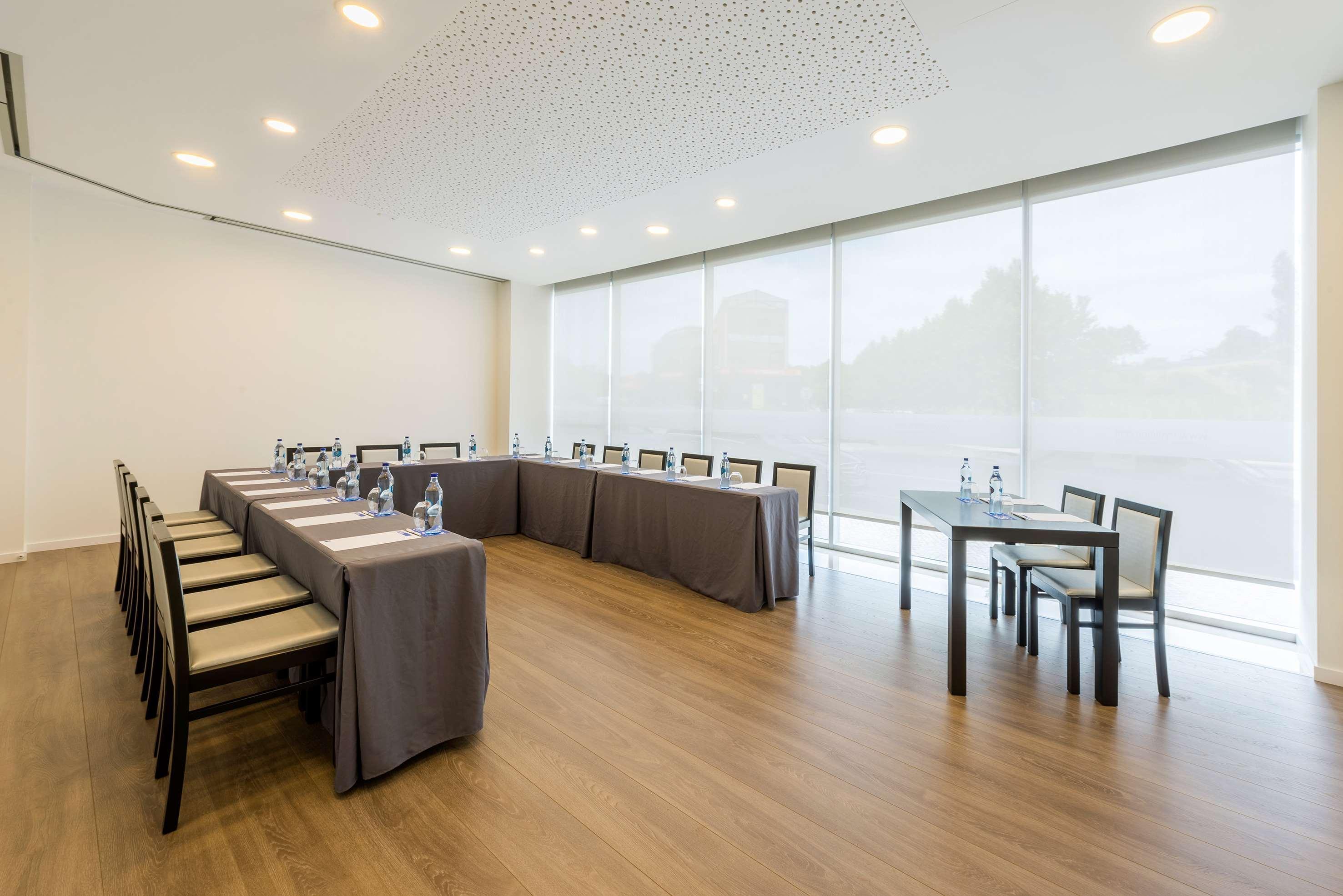 Tryp By Wyndham Leiria Hotel Екстериор снимка