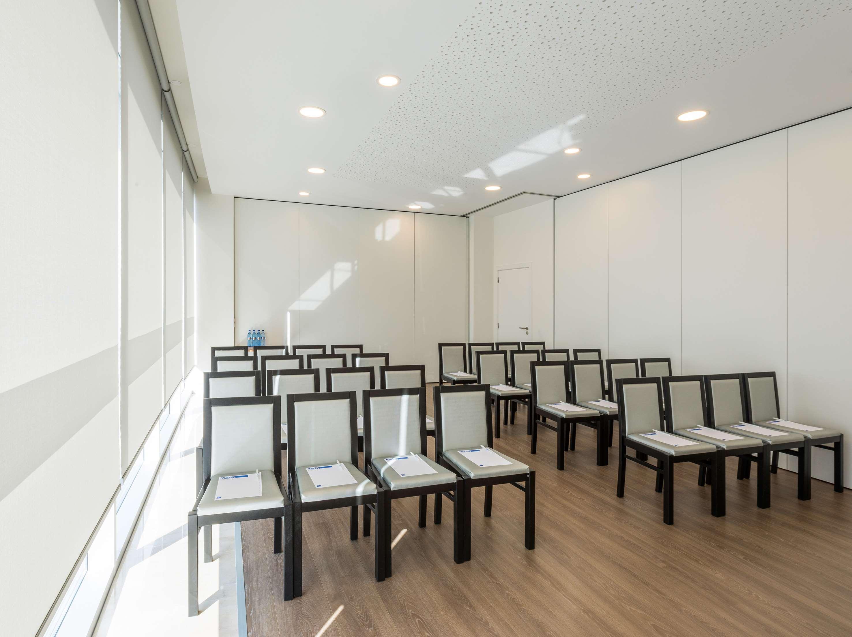 Tryp By Wyndham Leiria Hotel Екстериор снимка